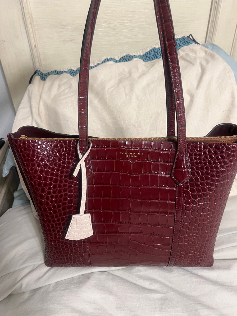 Tory Burch Perry Croc Embossed Leather Tote with dust bag - Picture 5 of 8